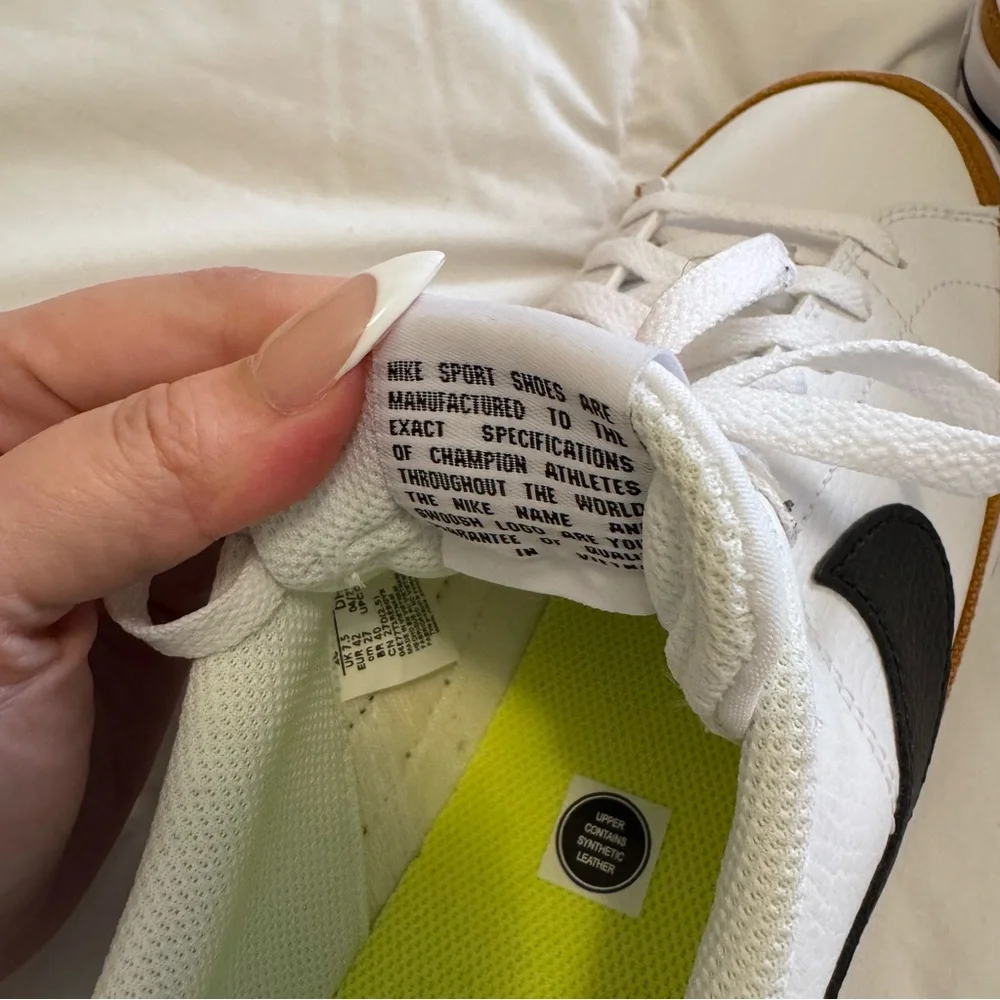 Nike Women’s Legacy Court Sneakers - Never Worn - Picture 5 of 5